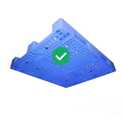 Simple bleu de catégorie comestible de HDPE de charge en plastique réutilisable empilable de la palette 5T fait face